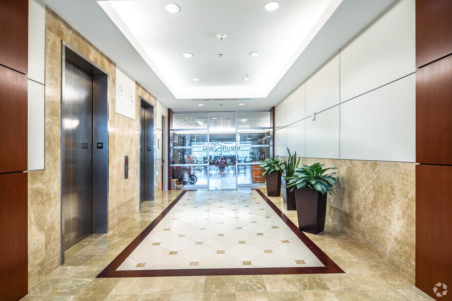 More Photos Of 2150 S Central Expy, McKinney Office For Lease