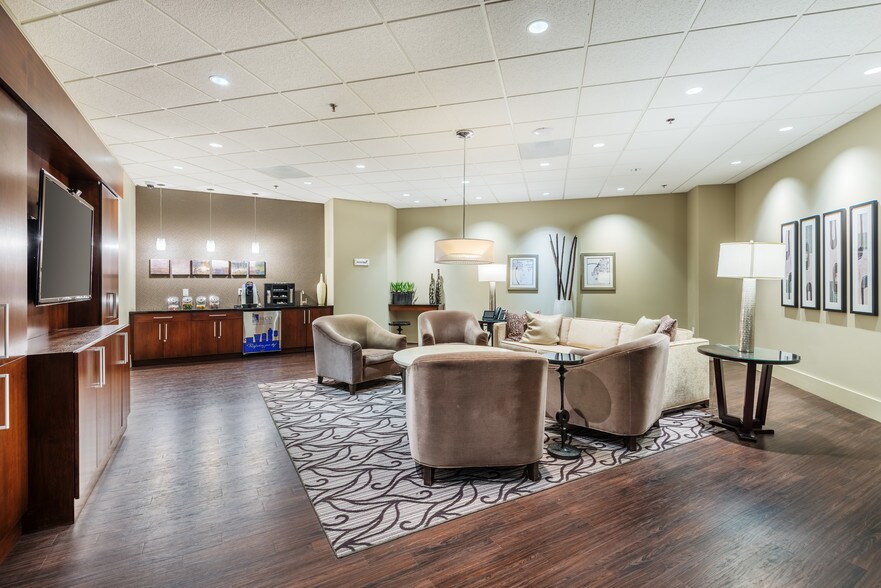 More Photos Of 3975 Fair Ridge Dr, Fairfax Office For Lease