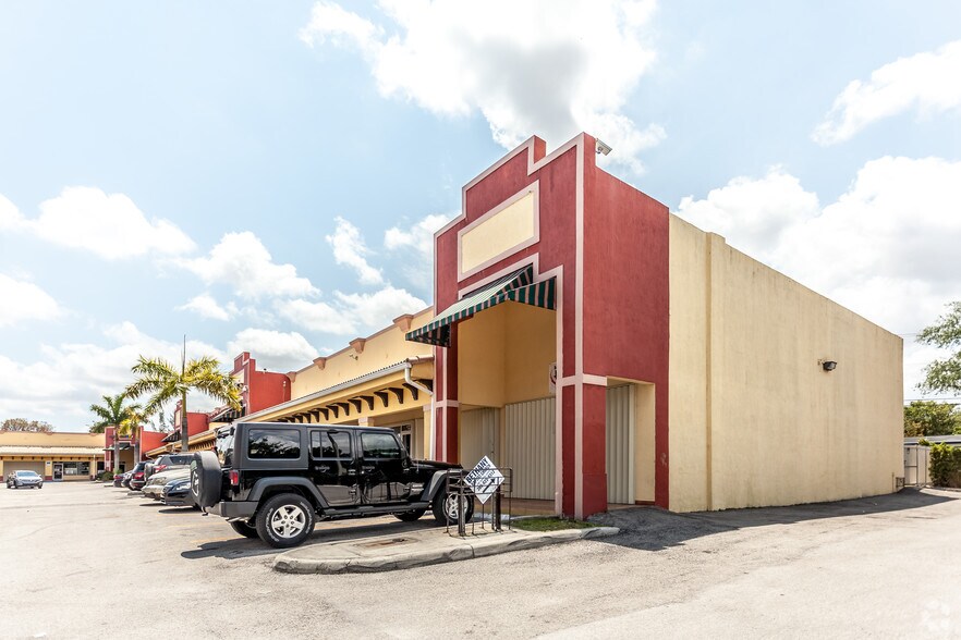 More Photos Of 17560 NW 27th Ave, Miami Gardens General Retail For Sale