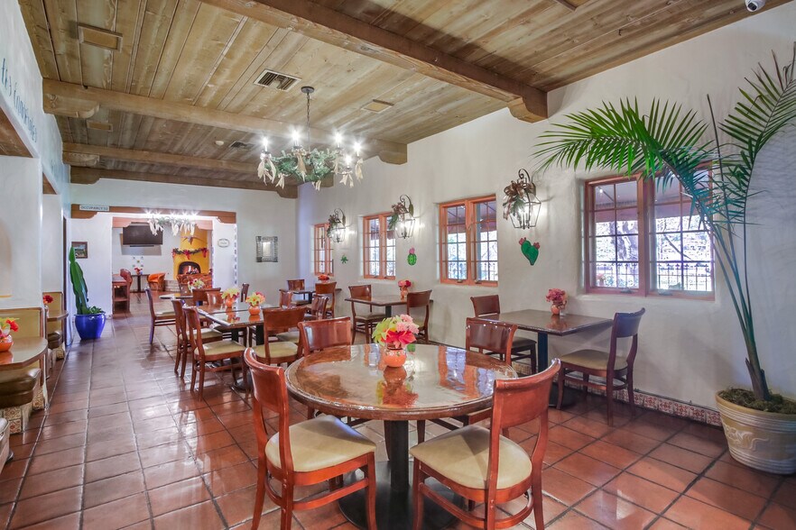 More Photos Of 110 Civic Center Dr, Vista Office For Sale