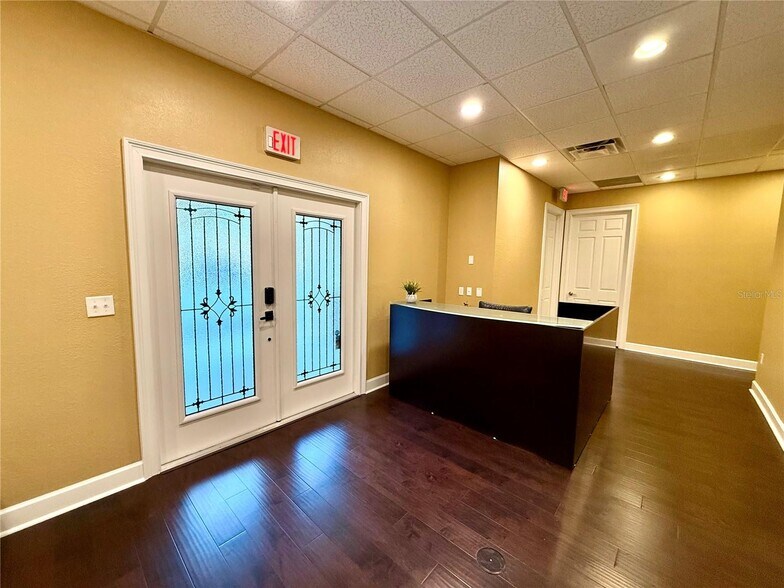 More Photos Of 1402 W Fletcher Ave, Tampa Coworking Space