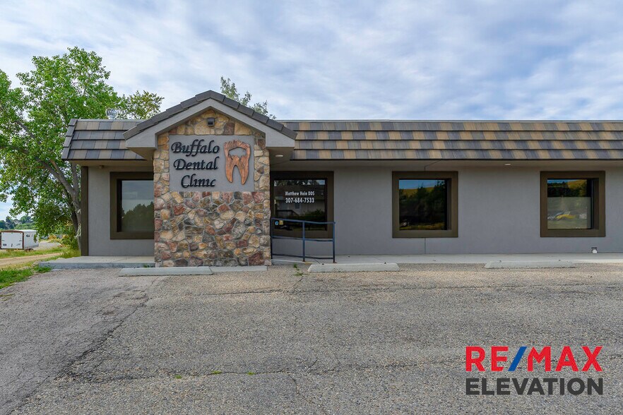 More Photos Of 915 W Fetterman St, Buffalo Office For Sale