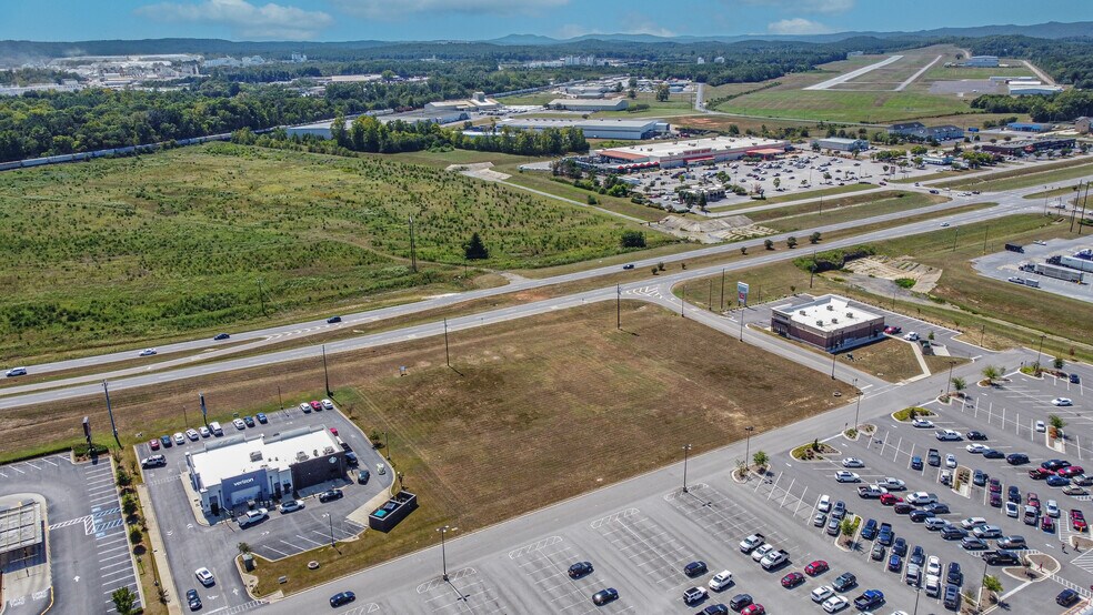 More Photos Of 115-145 Mcs Blvd, Sylacauga General Retail For Lease