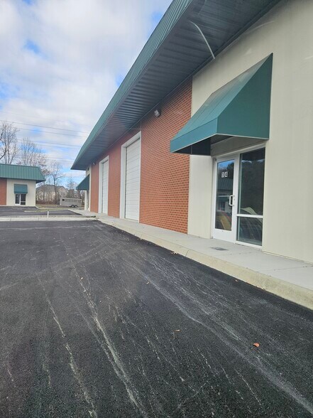 More Photos Of 1024 Centerville Tpke S, Chesapeake Flex For Lease