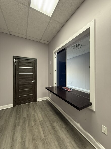 More Photos Of 721-739 Georgesville Rd, Columbus General Retail For Lease