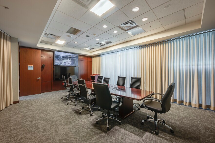 More Photos Of 13500 Heritage Pky, Fort Worth Office For Lease