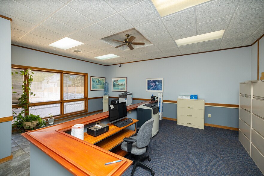 More Photos Of 1020 N Main St, Wichita Medical For Sale