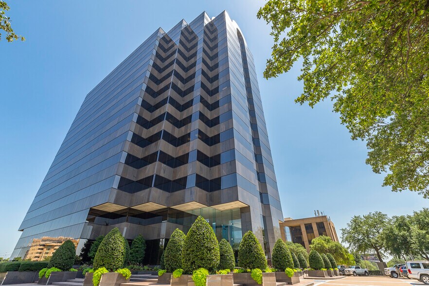 More Photos Of 10000 N Central Expy, Dallas Office Residential For Lease