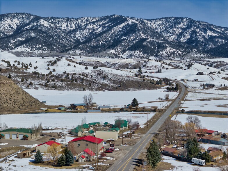 More Photos Of 23 Late September ln, Swan Valley Service For Sale