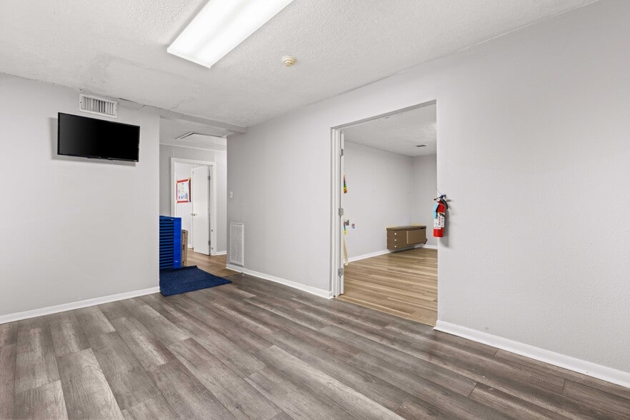 More Photos Of 516 N Tx-3 Hwy, League City Freestanding For Lease