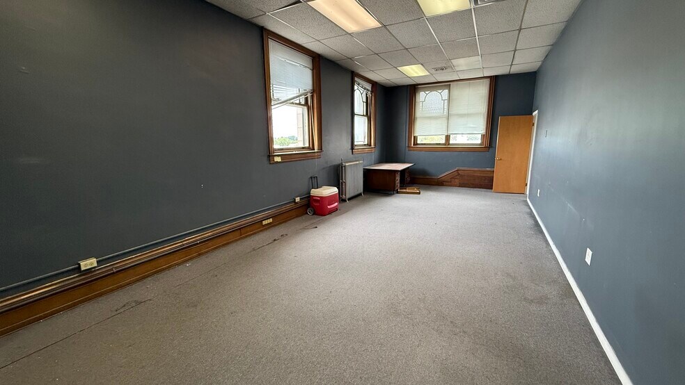 More Photos Of 242-248 W Broad St, Quakertown Office For Sale