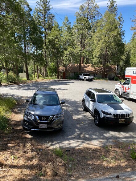 More Photos Of 23575 Lake Dr, Crestline Office For Lease