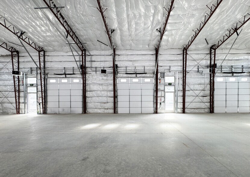 More Photos Of 1320 NE Cuesta Arriba Ct, Albuquerque Unknown For Lease