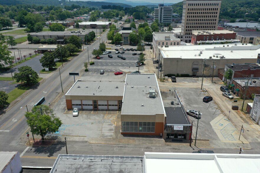 More Photos Of 1022 Wilmer Ave, Anniston Auto Repair For Sale