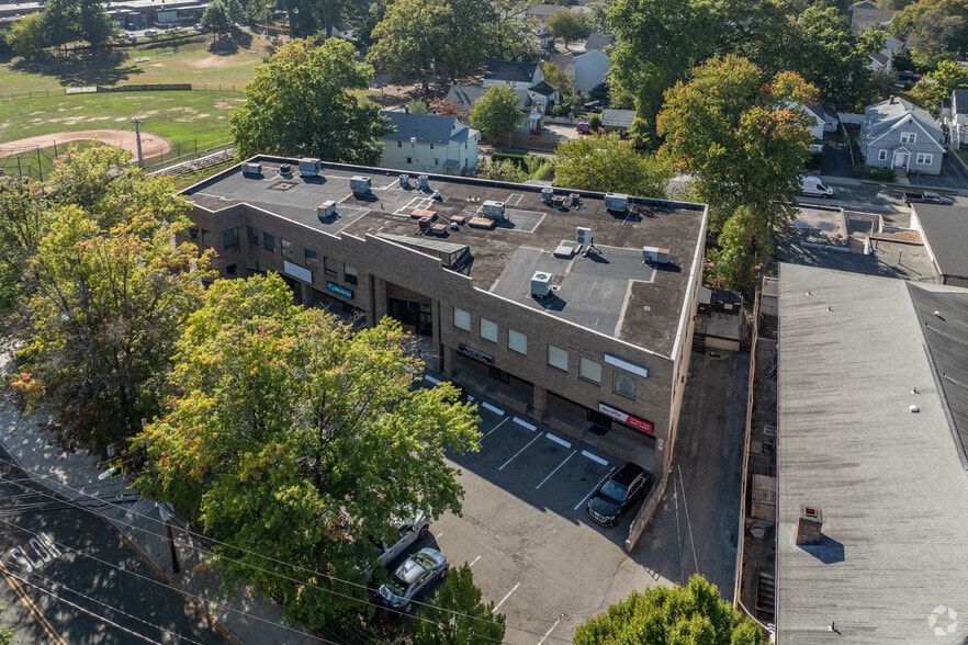 Primary Photo Of 456 Glenbrook Rd, Stamford Storefront Retail Office For Lease