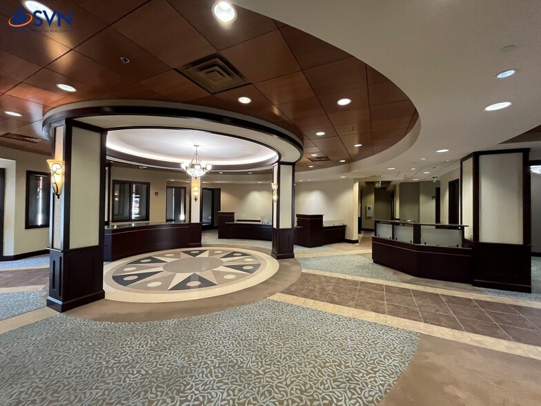 More Photos Of 501 W State St, Geneva Office For Lease