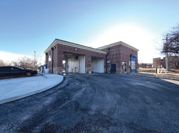 More Photos Of 25 Jiffy St, Wentzville Carwash For Sale