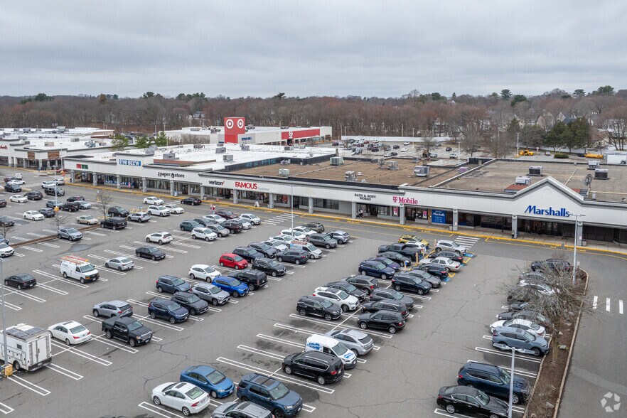 More Photos Of 65-147 Main St, Stoneham Unknown For Lease