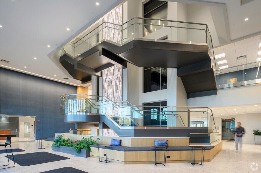 More Photos Of 100 Berwyn Park, Berwyn Unknown For Lease