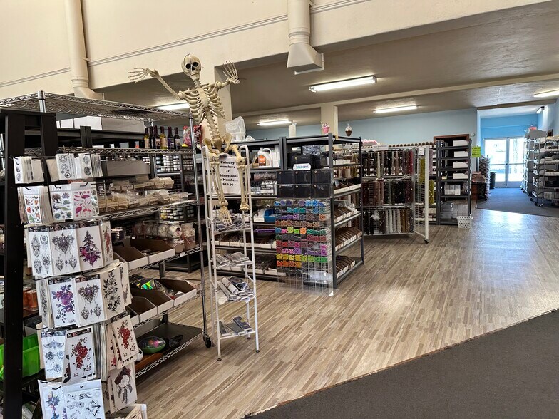 More Photos Of 705 Cottage St, Susanville Freestanding For Sale