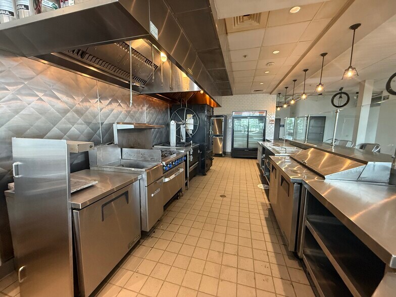 More Photos Of 8004 Orangethorpe Ave, Buena Park Apartments For Lease