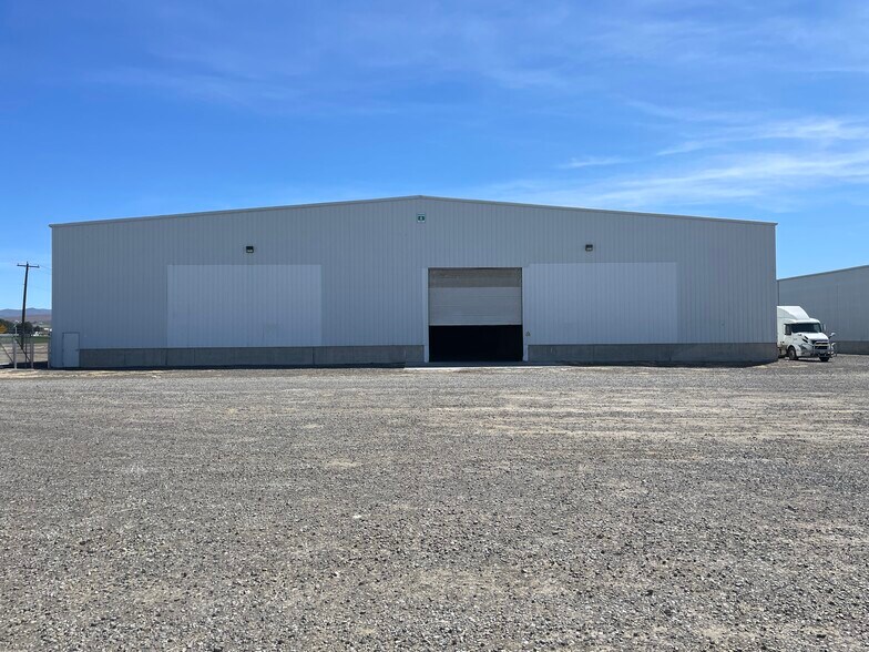More Photos Of 8270 Tjossem Rd, Ellensburg Distribution For Lease