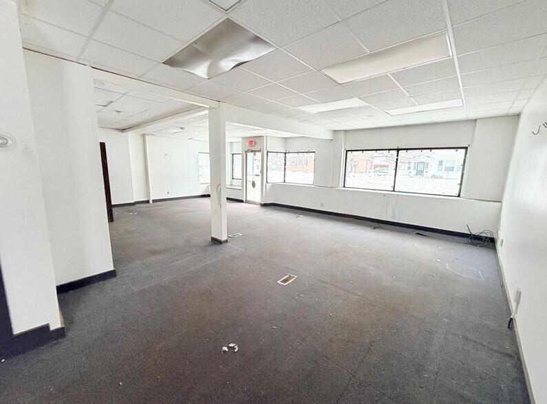 More Photos Of 87 Lake St, Hamburg General Retail For Sale