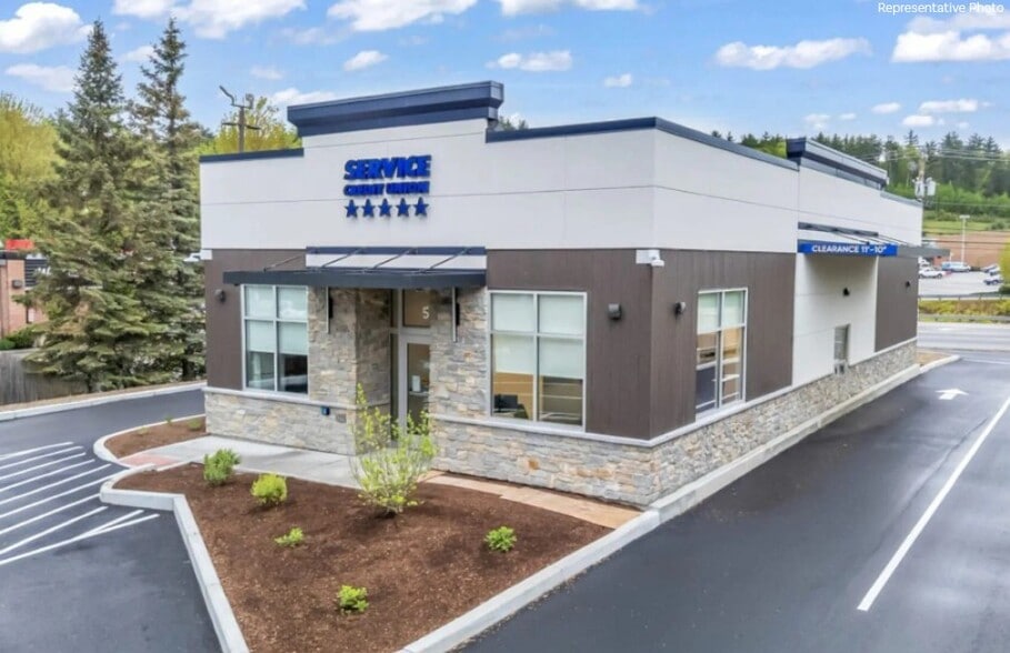 More Photos Of 285 Loudon Rd, Concord Bank For Sale