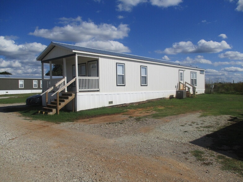 More Photos Of 16504 Gaddy Rd, Shawnee Manufactured Housing Mobile Home Park For Sale