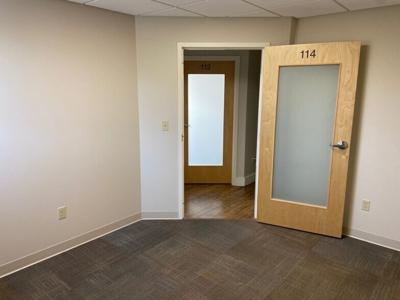 More Photos Of 510 Main St, Gorham Office For Lease