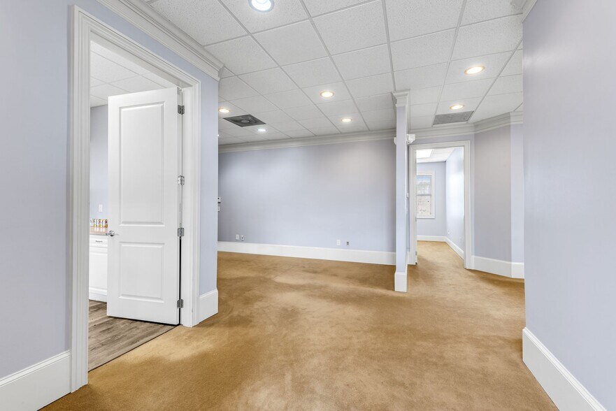 More Photos Of 3475 Dallas Hwy, Marietta Office For Lease