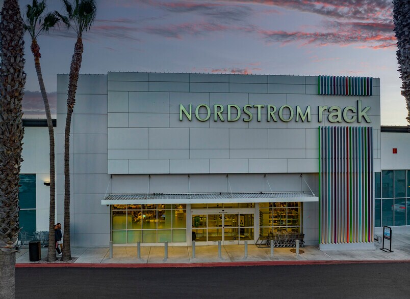 More Photos Of 6270-6378 E Pacific Coast Hwy, Long Beach Unknown For Lease