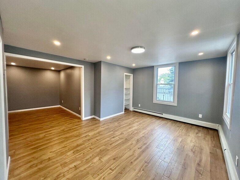 More Photos Of 200 Bergenline Ave, Union City Apartments For Sale