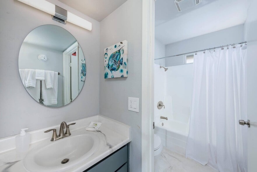 More Photos Of 811 E Carol Ave, Phoenix Apartments For Sale