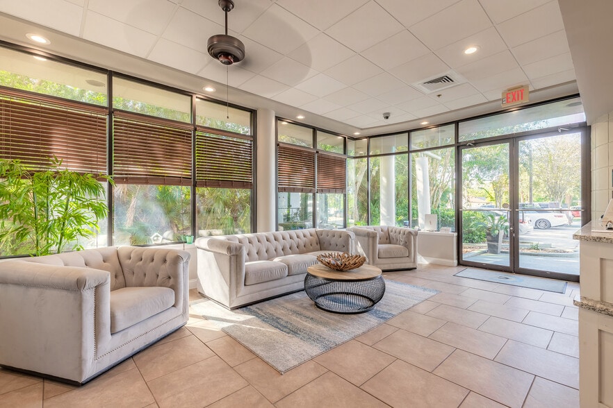 More Photos Of 2650 N Dixie Fwy, New Smyrna Beach Office For Sale