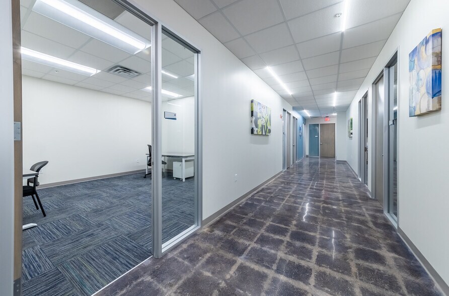 More Photos Of 11211 Taylor Draper Ln, Austin Office For Lease