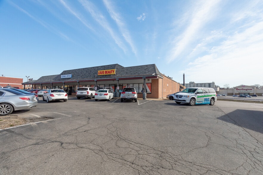 More Photos Of 4626 S Kingshighway Blvd, Saint Louis General Retail For Lease
