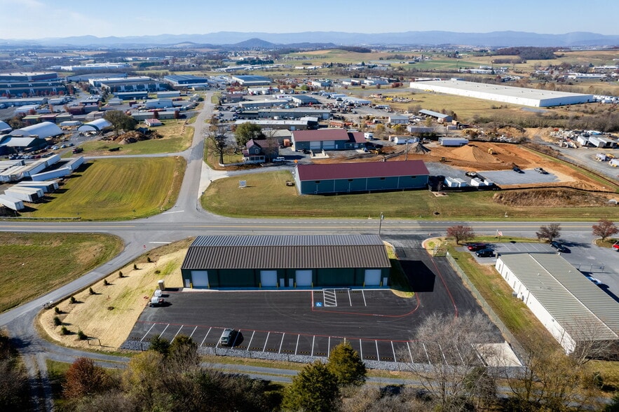 More Photos Of 1571 Pleasants Dr dr, Mount Crawford Warehouse For Lease