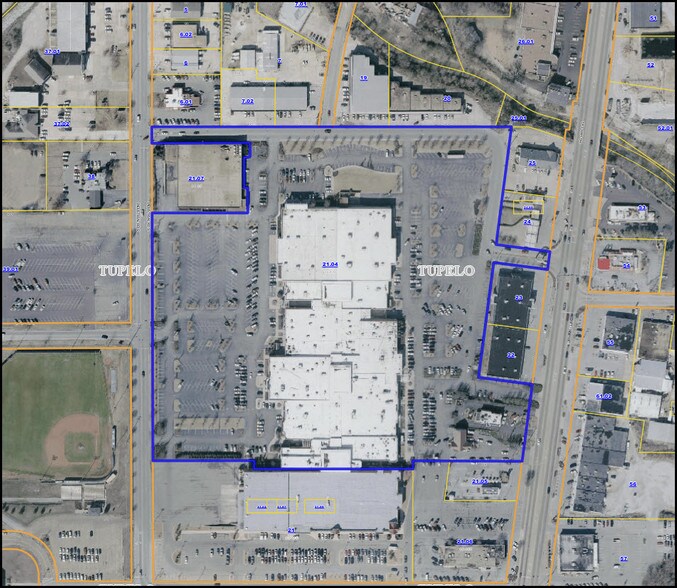 More Photos Of 499 Gloster Creek Village, Tupelo Unknown For Lease