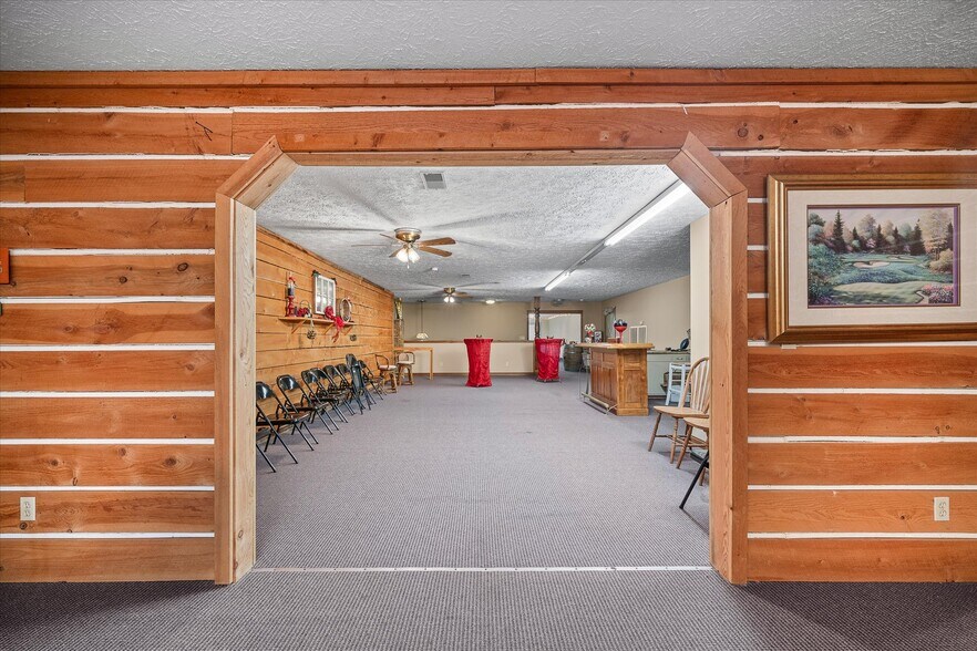 More Photos Of 78 Chestnut Hill Rd, Crossville Freestanding For Sale