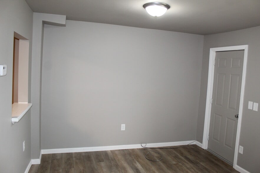 More Photos Of 801 S Mill St, Clio Apartments For Sale