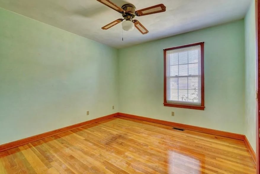 More Photos Of 4530 Shoulders Hill Rd, Suffolk Medical For Sale