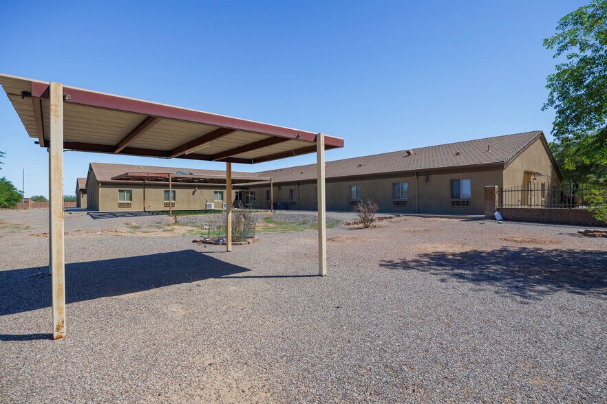 More Photos Of 16286 S Sunland Gin Rd, Arizona City Rehabilitation Center For Sale
