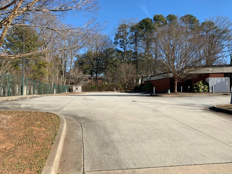 More Photos Of 3865 Medical Park Dr, Austell Medical For Lease