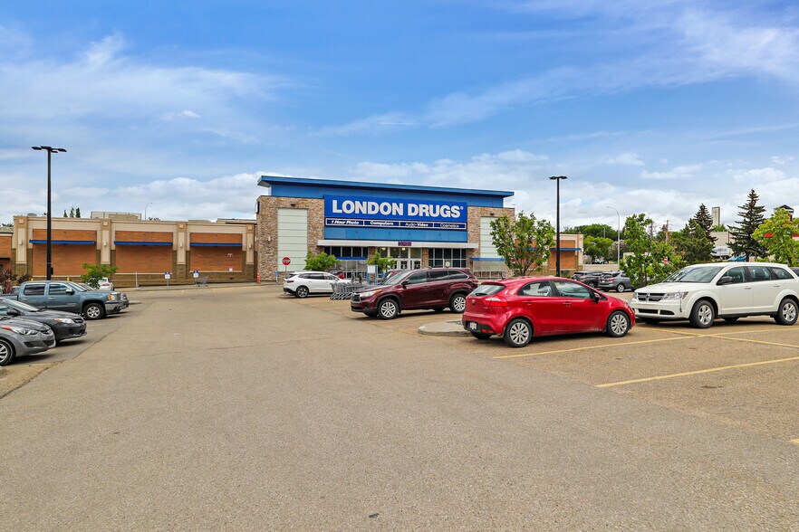 More Photos Of 993 Fir St, Sherwood Park General Retail For Lease