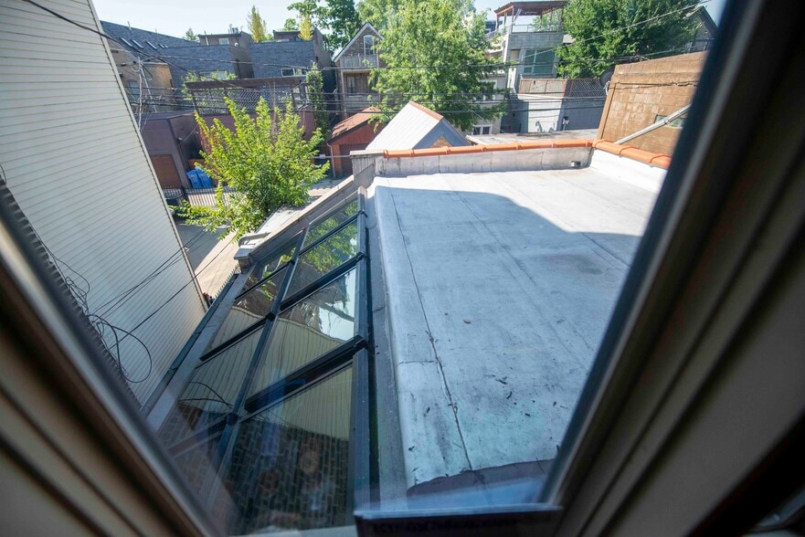 More Photos Of 1829 W Chicago Ave, Chicago Storefront Retail Residential For Lease