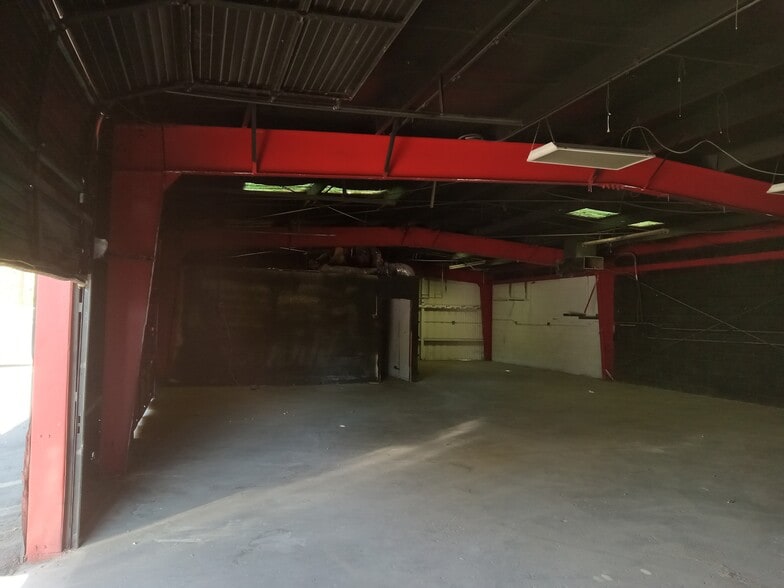 More Photos Of 26035 Baseline, San Bernardino Freestanding For Lease