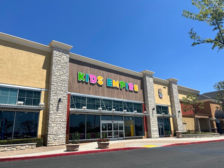 More Photos Of 1893-1995 W Malvern Ave, Fullerton Unknown For Lease