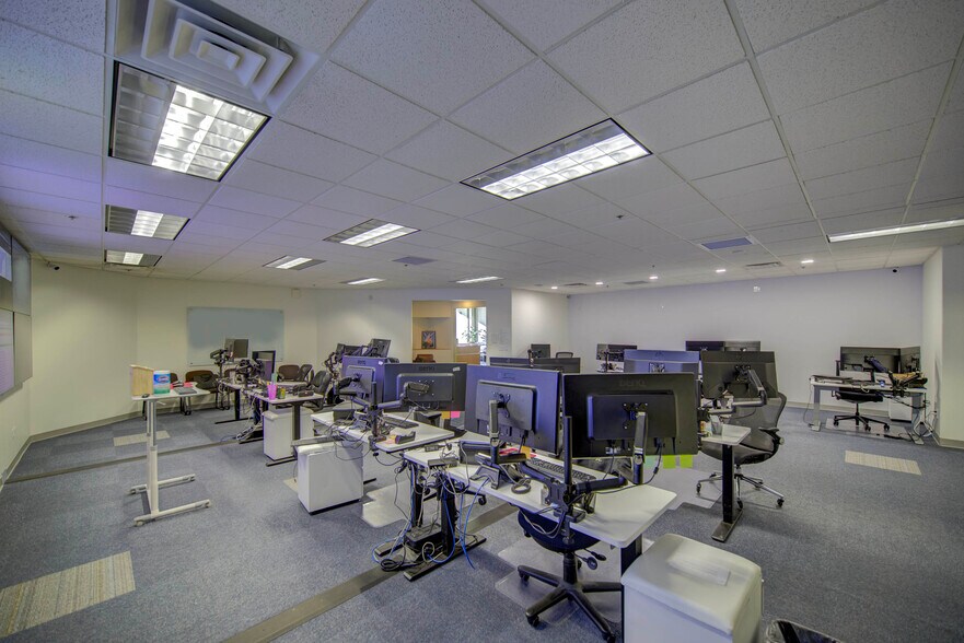 More Photos Of 1065 Marauder St, Chico Manufacturing For Lease