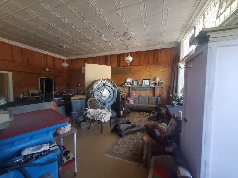 More Photos Of 12791 E Central Ave, Mayer General Retail For Lease